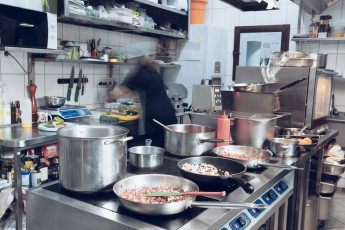 Efisiensi Penggunaan Peralatan Dapur untuk Produktivitas