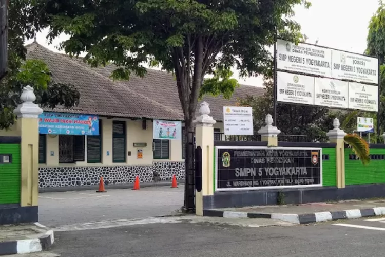 smp berakreditasi a di kota jogja